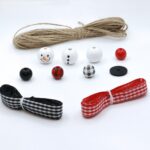 Beaded Strands Christmas Snowman Wooden Bead Set